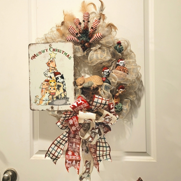 Christmas Cat Dream Wreath Deco Mesh Bow - Picture 2 of 11